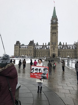 民阵副主席盛雪在渥太华示威声讨习近平1